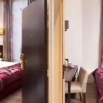 Louvre Opera Hotel Paříž