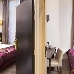 Hotel Louvre Opera 3*