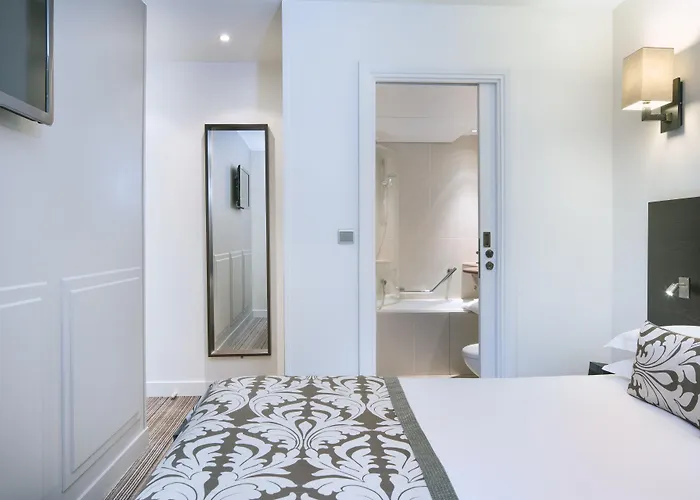 Louvre Opera Hotel