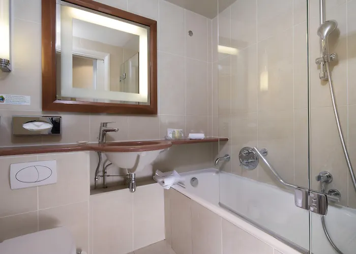 Louvre Opera Hotel 3*